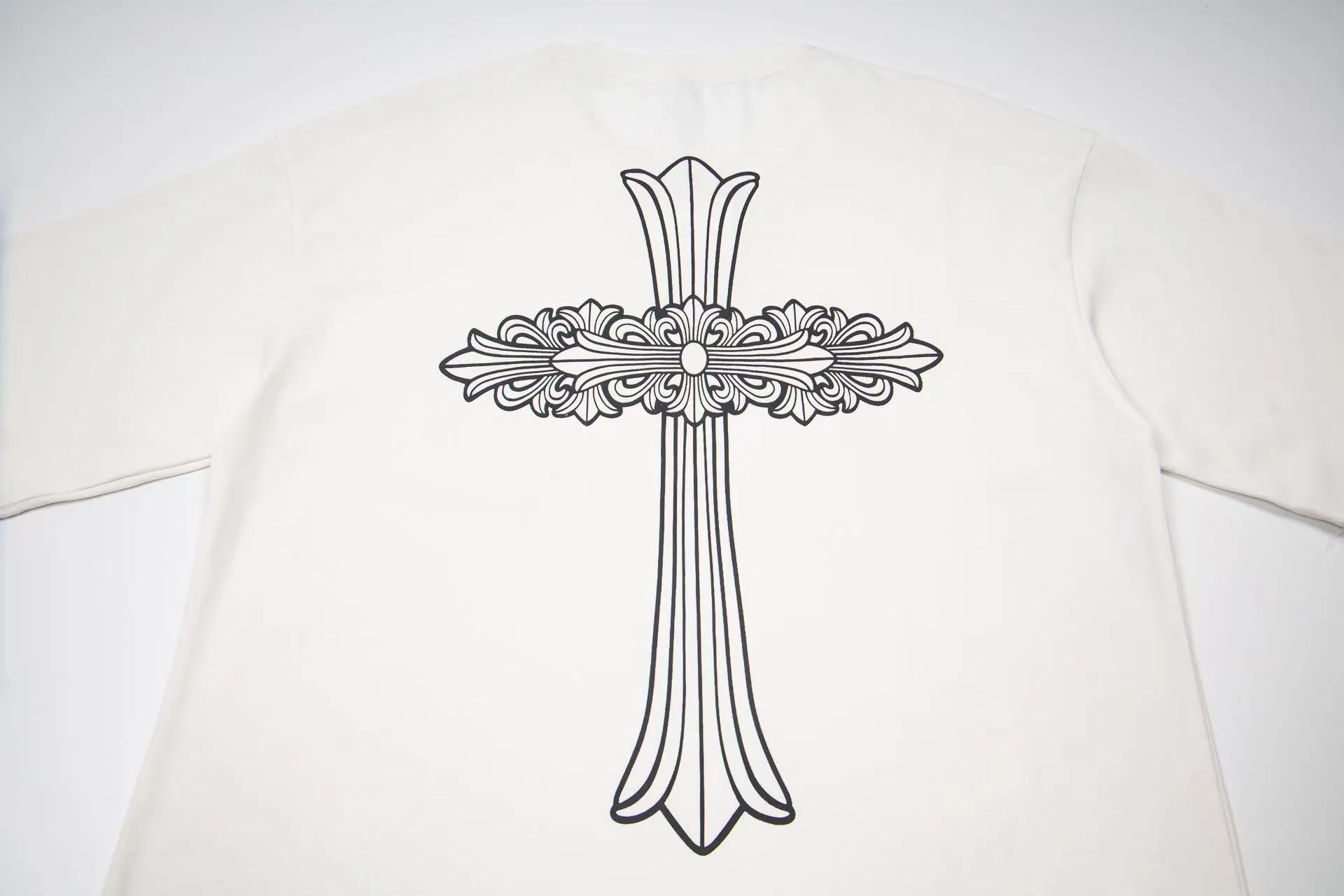 Chrome Hearts T ， 26 ， ， ， ， ， ， ， Same Style ， ， ， ， Same Style。 ：Black White Size: XS S M L